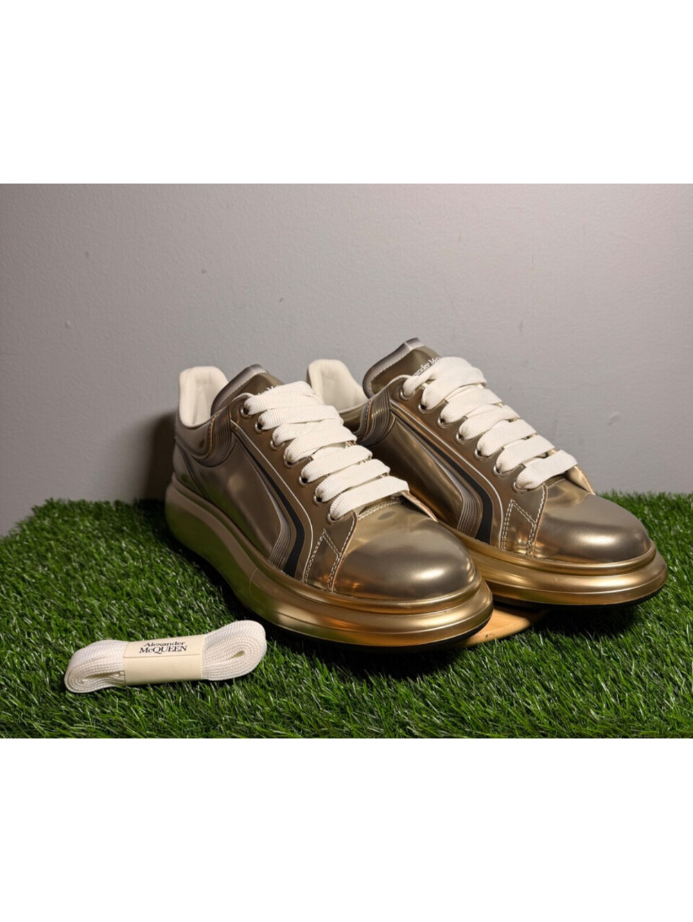 Alexander McQueen Oversized Sneakers Gold Men’s US 9 New